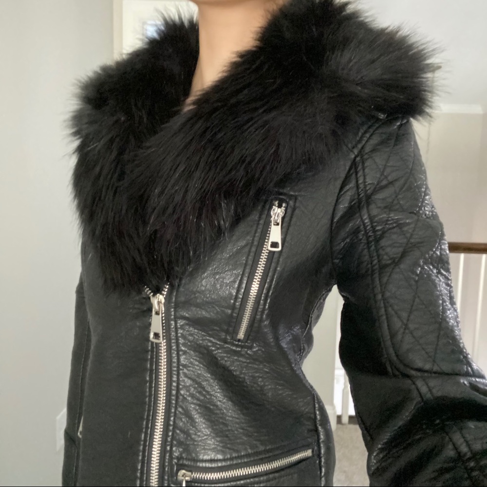 Forever 21 FAUX FUR TRIMMED MOTO JACKET - Picture 2 of 10